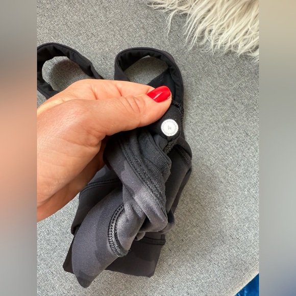 Lululemon Energy Bra Incognito Camo Multi Grey size 4 - Picture 5 of 5